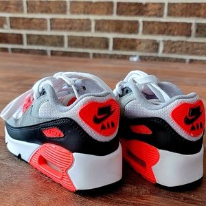 NIKE Air Max Sneakers EUC